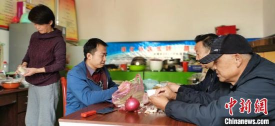 U961P2DT20201124144906